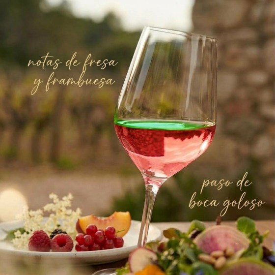 Vino rosado dulce y frutal